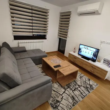 Apartman Dionis 公寓 Lukavica